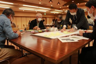 話しあう参加者３
