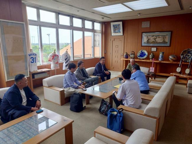 読谷村訪問の様子