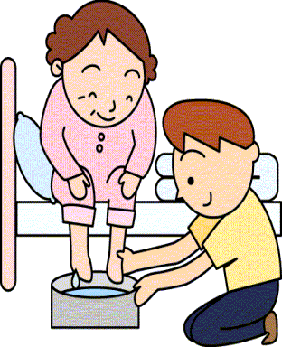 足湯に入る人